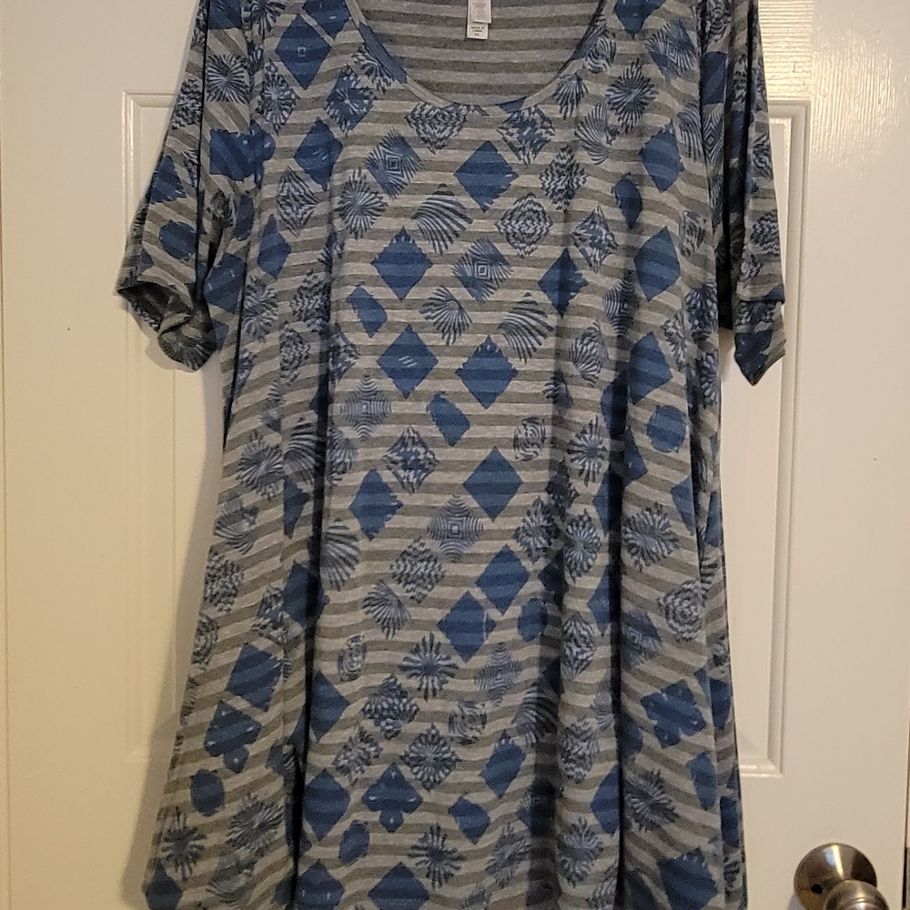 LuLaRoe 3X Perfect Ts Lot of 2
